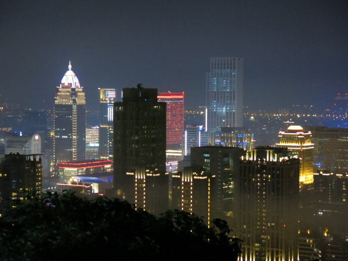 __Quang canh Dai Bac phon thinh ve dem nhin tu Nui Con Voi